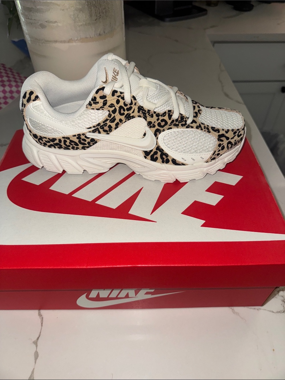 BRAND NEW Nike V5 RNR White and Tan Leopard Print Running Sneakers